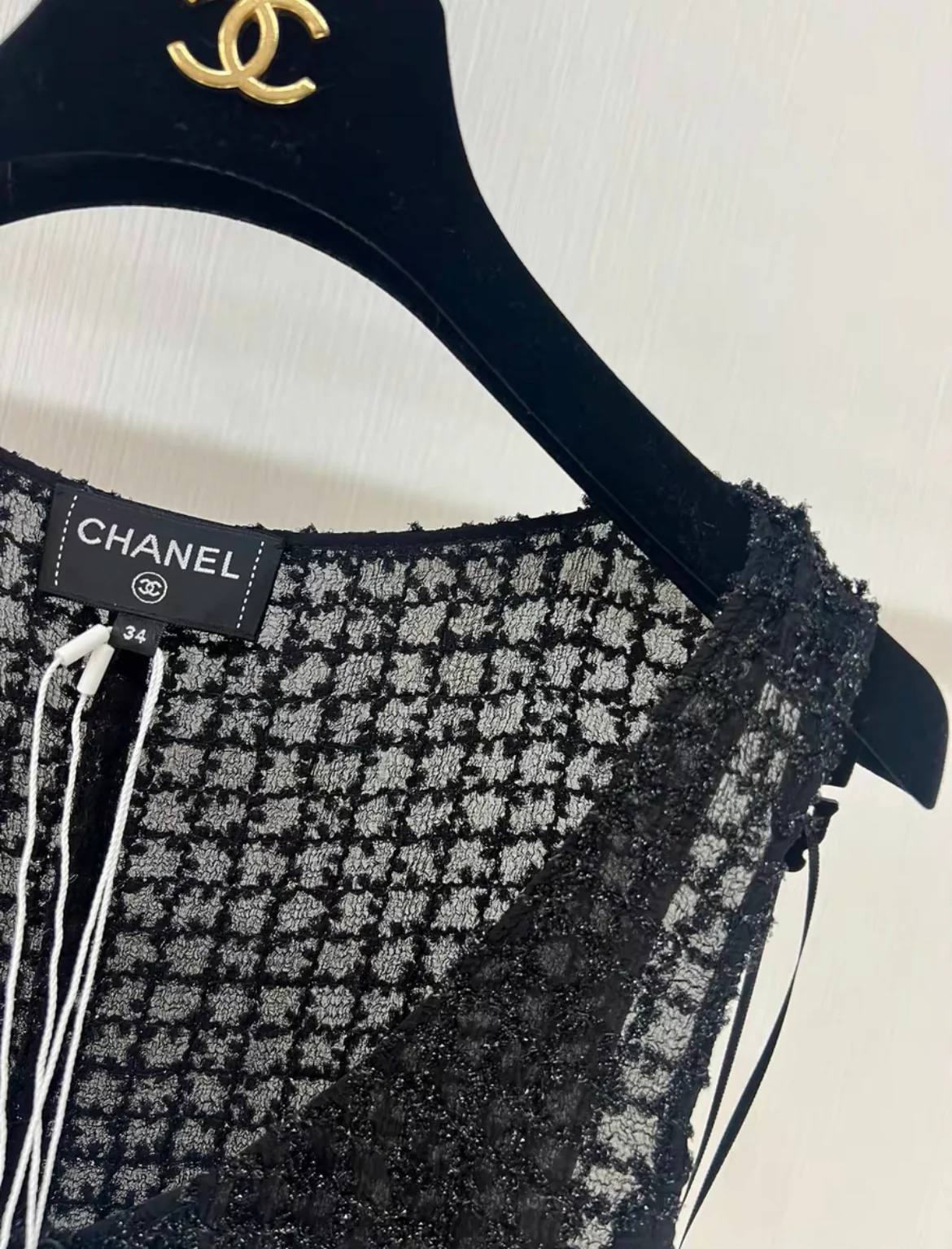 Chanel 24p black double pocket tweed dress - Image 3