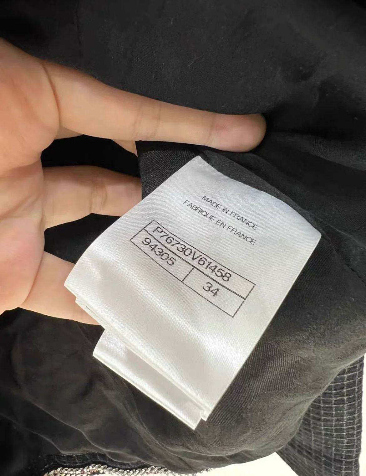 Chanel 24p black jacket size 34 - Image 4