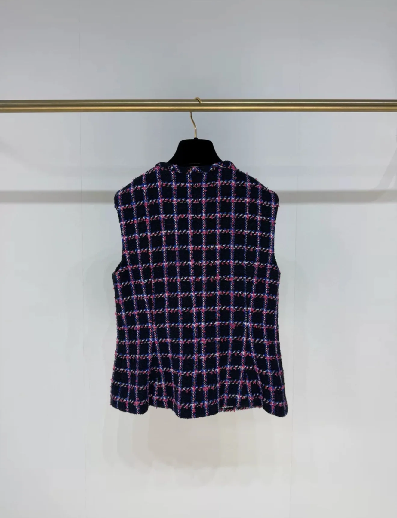 Chanel 24P Black & Pink Tweed Vest - Image 5