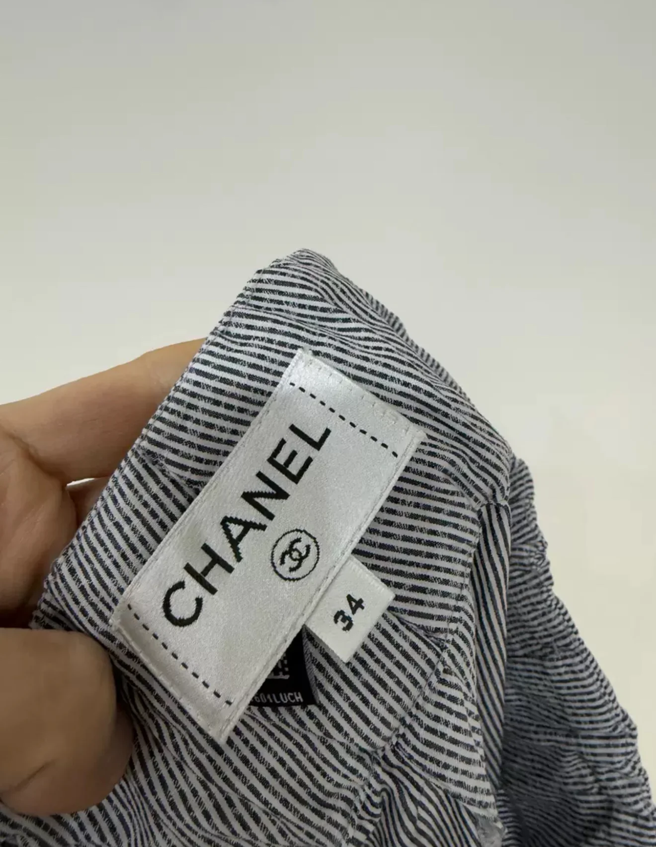 Chanel 24P black & white CC logo Jacket - Image 4