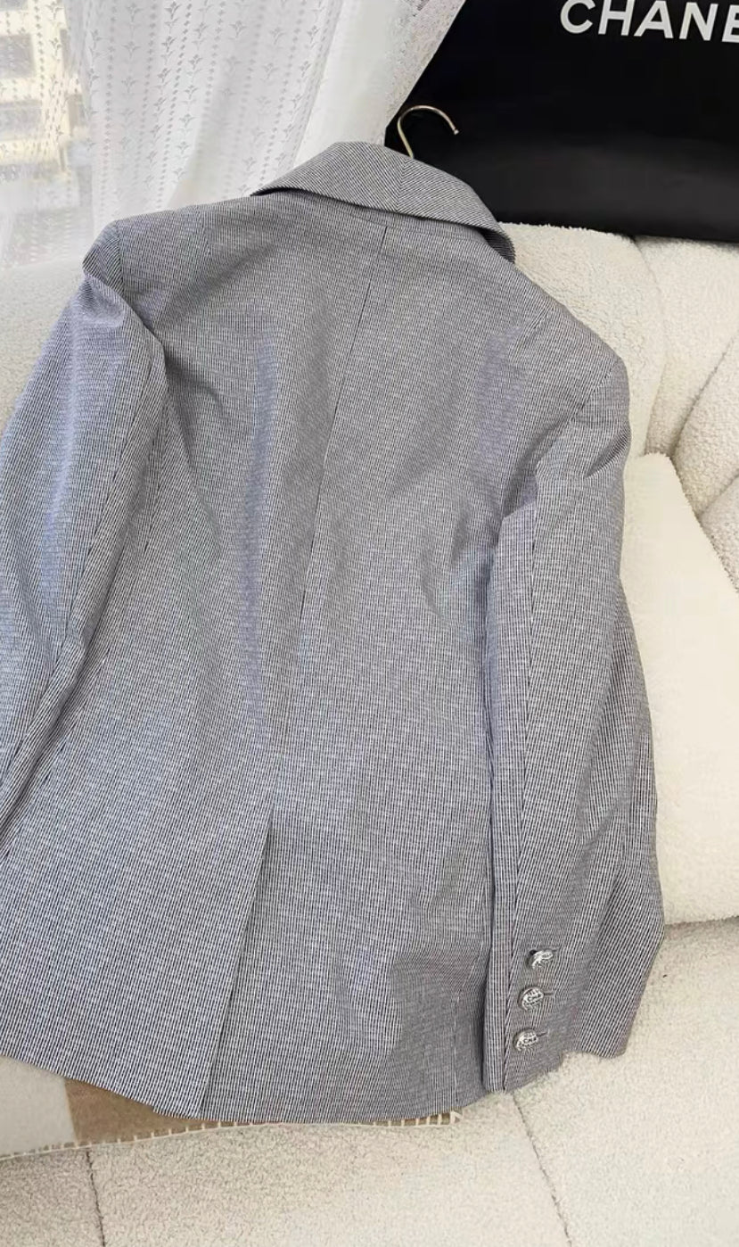 Chanel 24P blue and white striped double C full logo suit jacket size 36 - Image 4