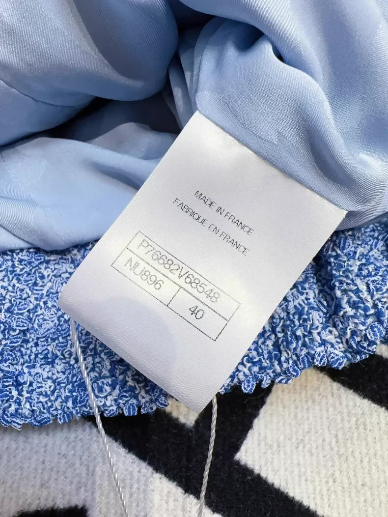 Chanel 24P Blue Tweed Short-Sleeved Jacket - Image 5