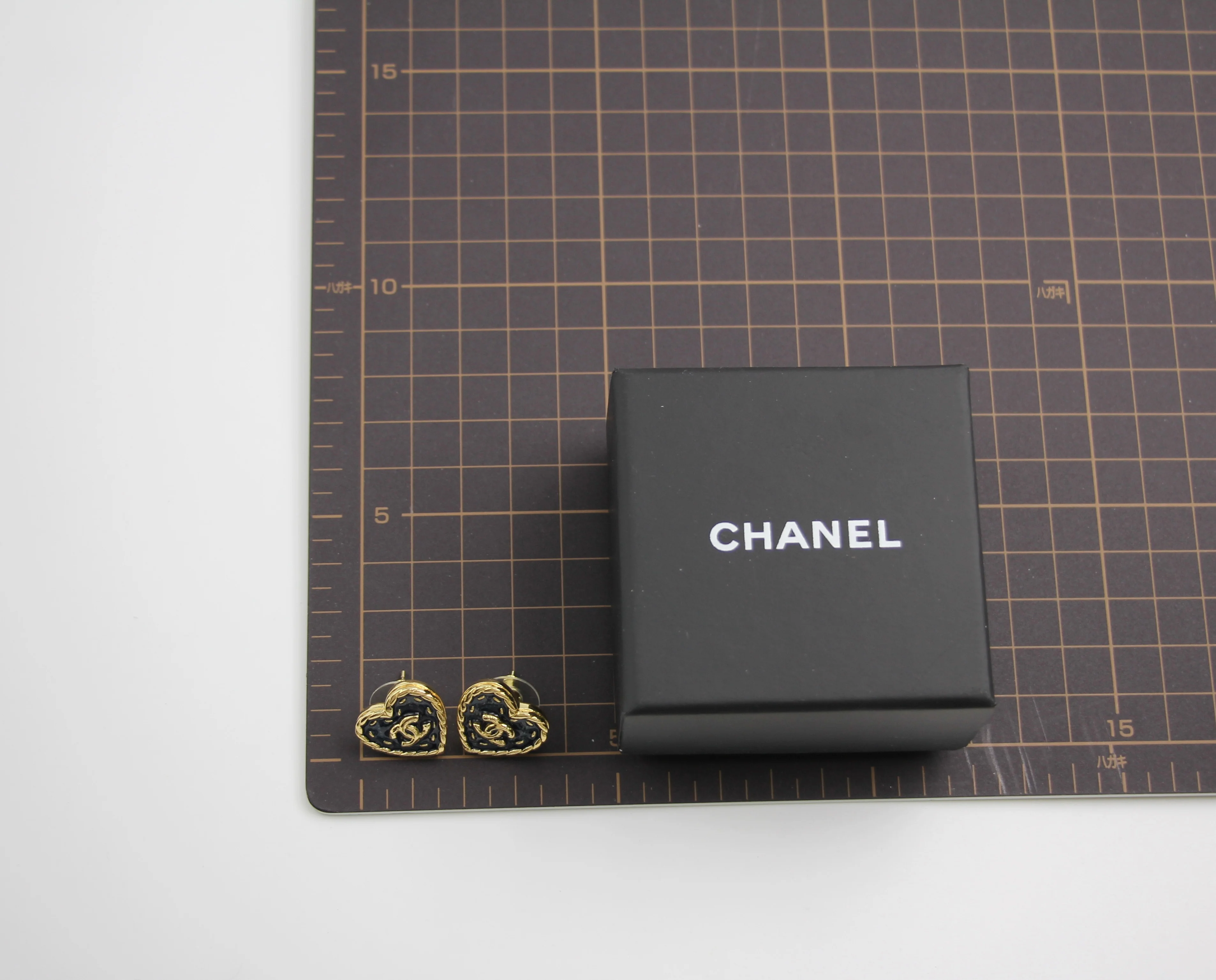 Chanel 24P Denim Love Earrings - Image 12