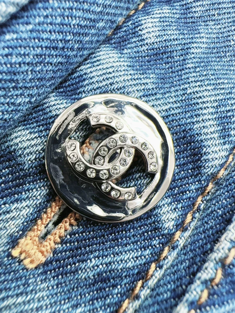 Chanel 24P heart CC denim jacket - Image 3