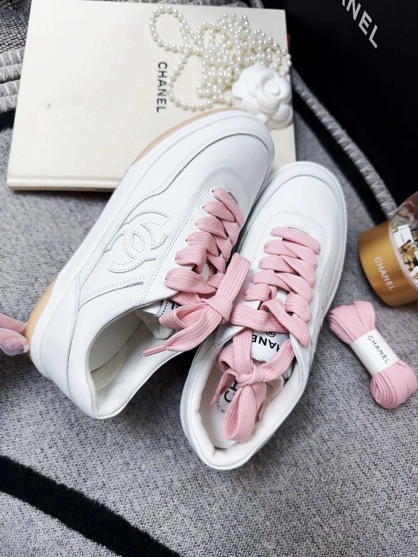 Chanel 24p pink white sneakers - Image 3