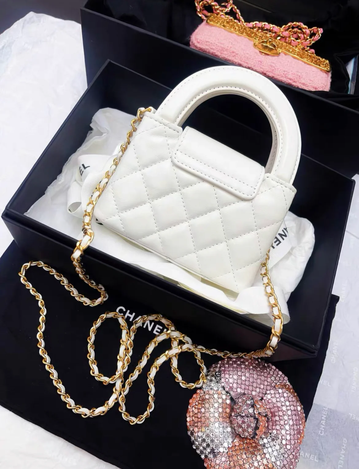 Chanel 24P Mini Nano Kelly white Quilted Calfskin Brushed Gold Hardware - Image 4