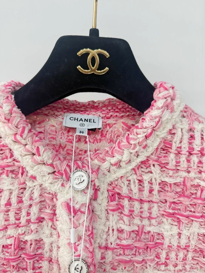Chanel 24P pink and white tweed fringed jacket - Image 2