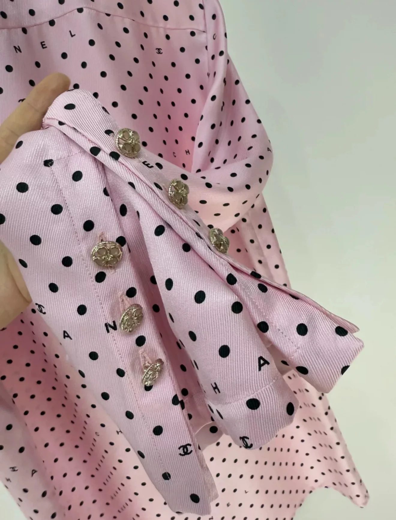 Chanel 24P pink polka shirt - Image 4
