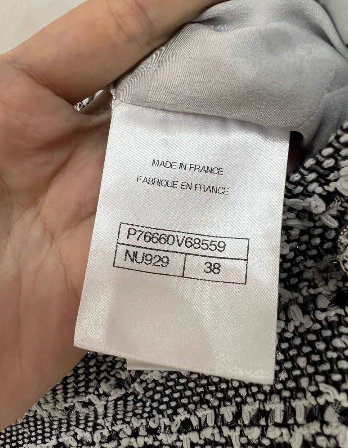 Chanel 24P striped gray jumpsuit, brand new condition, Fr38 - Image 4