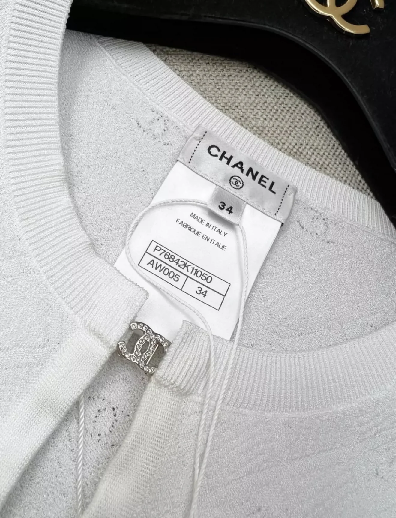 Chanel 24P white cardigan - Image 3