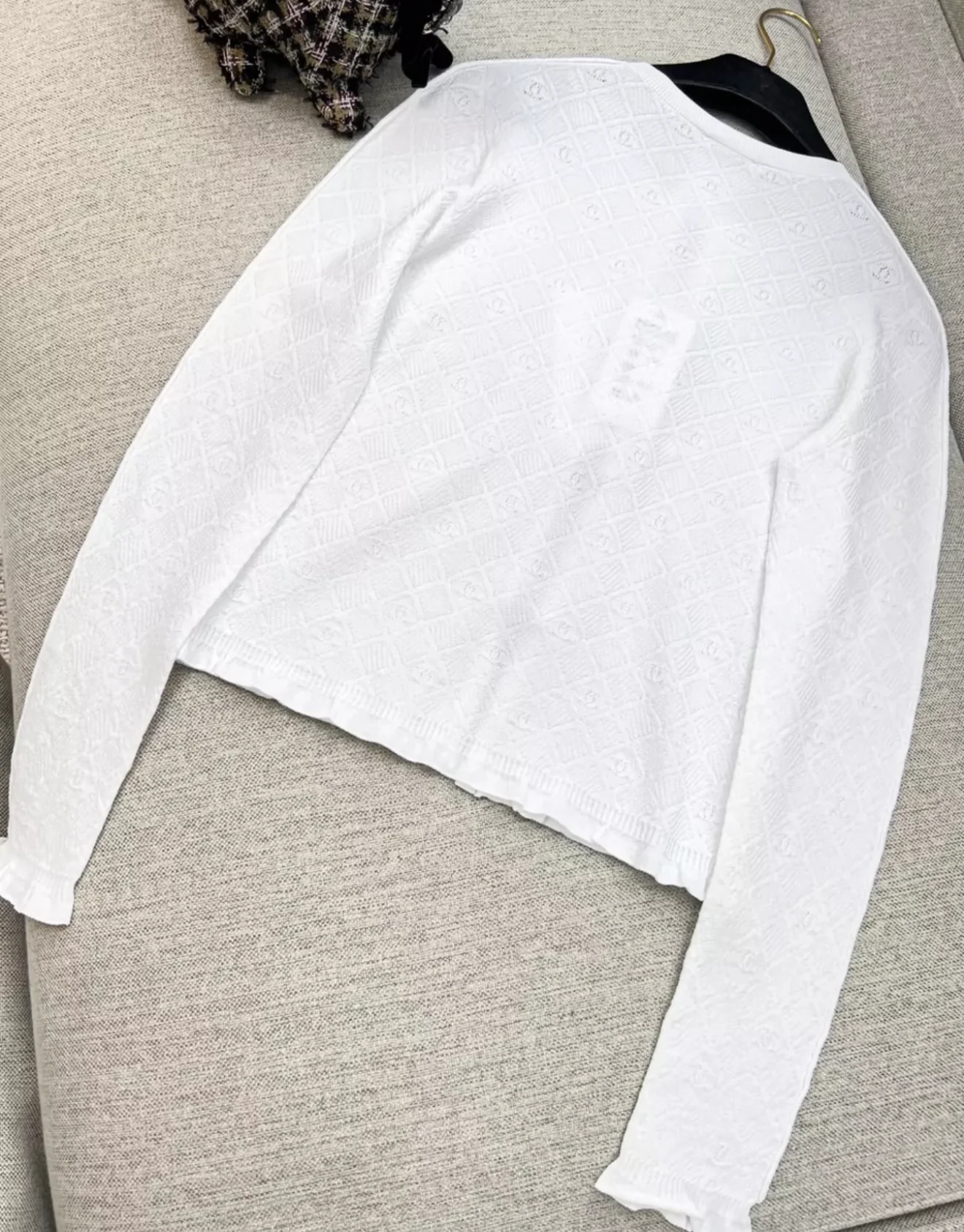 Chanel 24P white cardigan - Image 5
