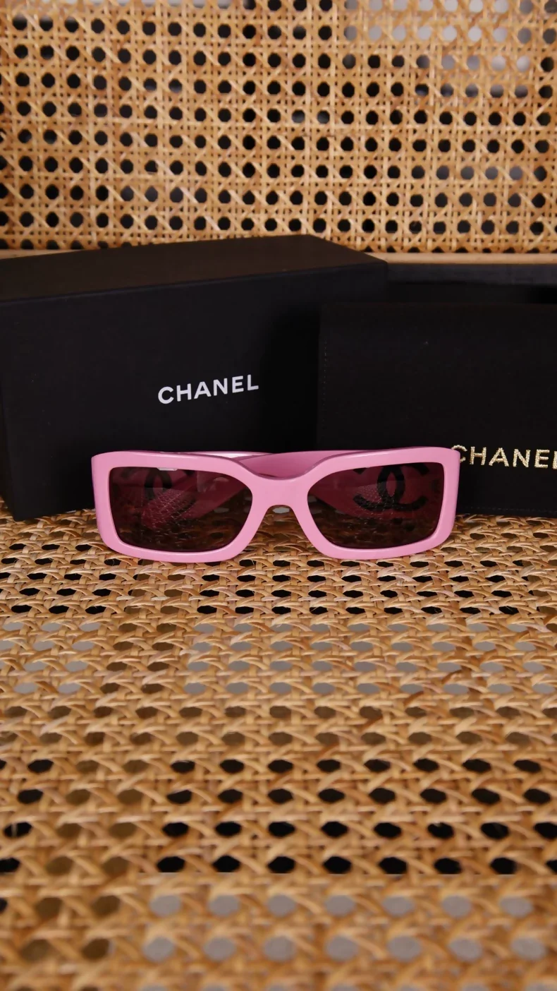 Chanel 24S Barbie Pink CH5526 CC Sunglasses - Image 2
