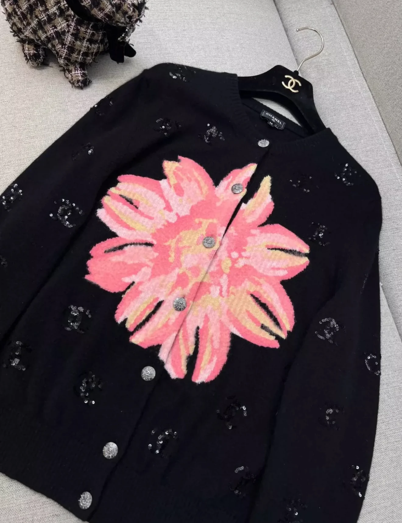 Chanel 24S black cardigan - Image 3