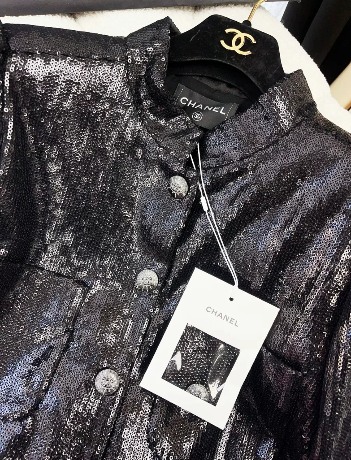 Chanel 24S black sequined jacket size 38 - Image 2