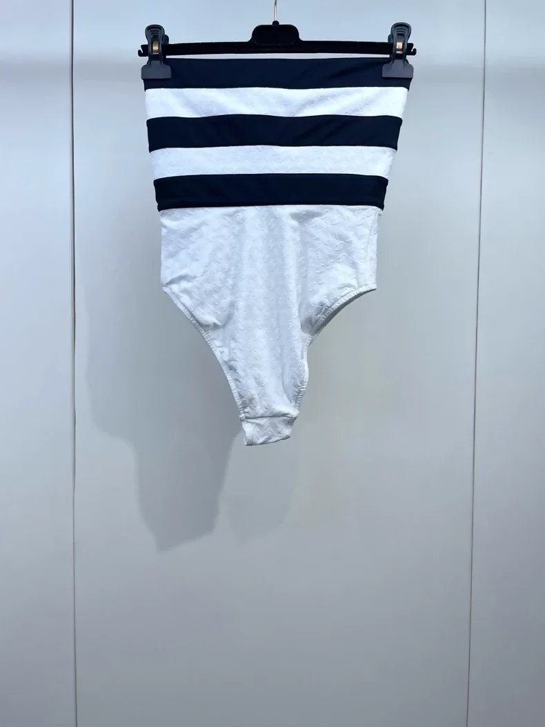 Chanel 24S black & white bow swimsuit - Image 3