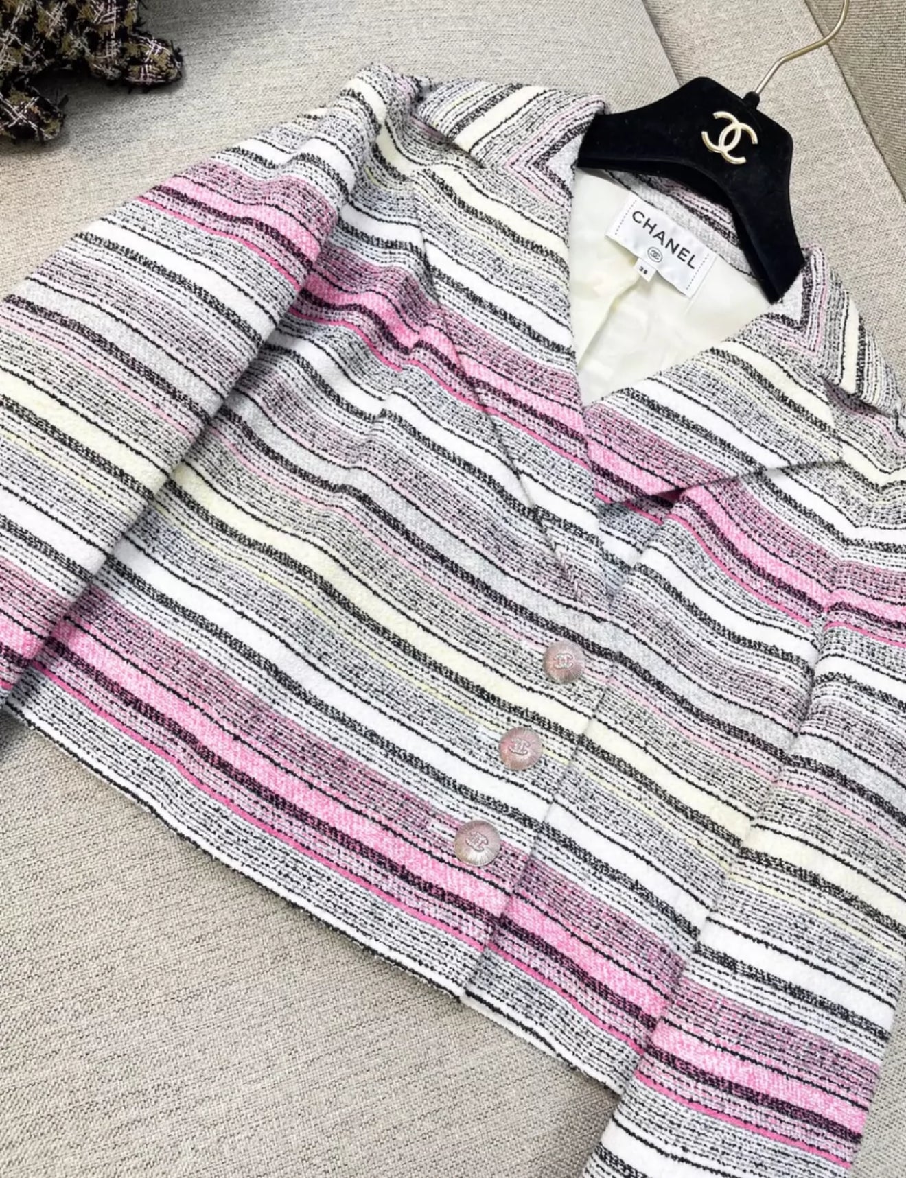 Chanel 24S Colourful jacket - Image 3