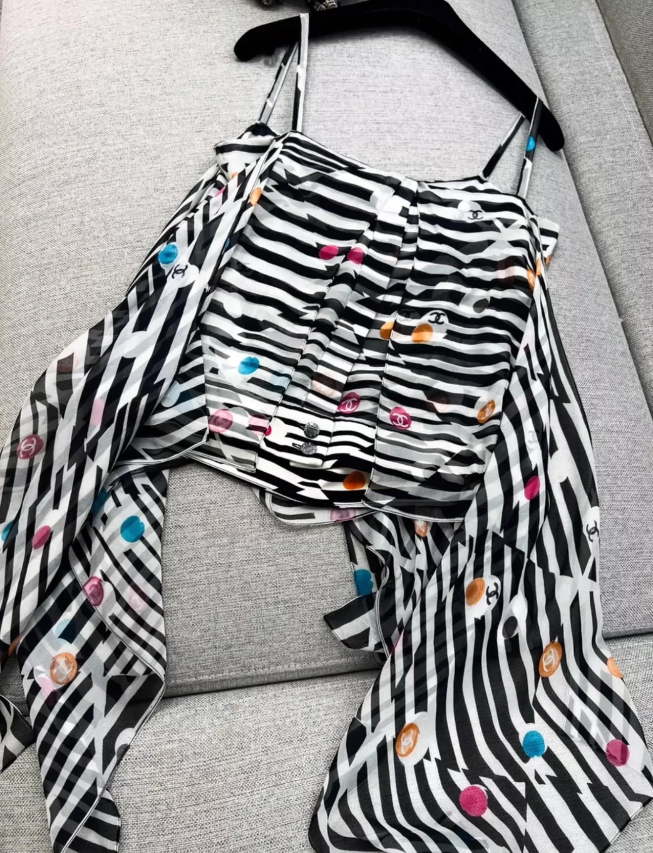 Chanel 24S Multicolor polka dot silk top - Image 3