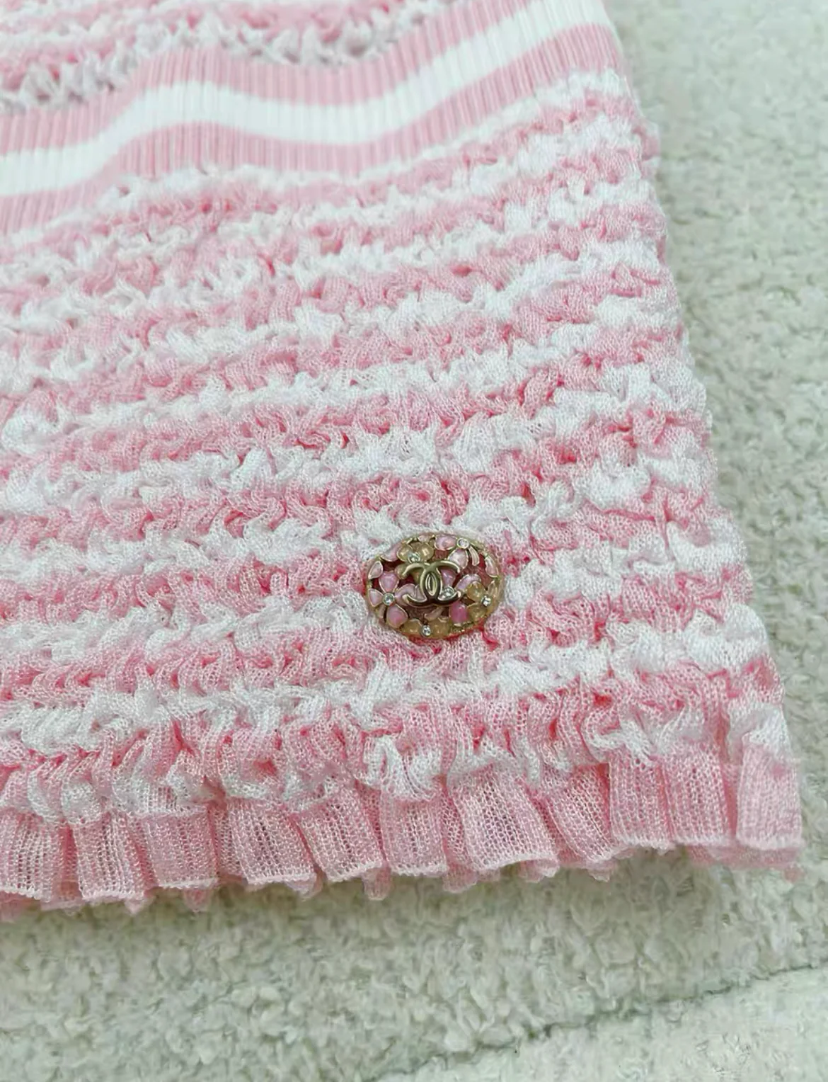 chanel 24S pink cotton plaid top size 34 - Image 3