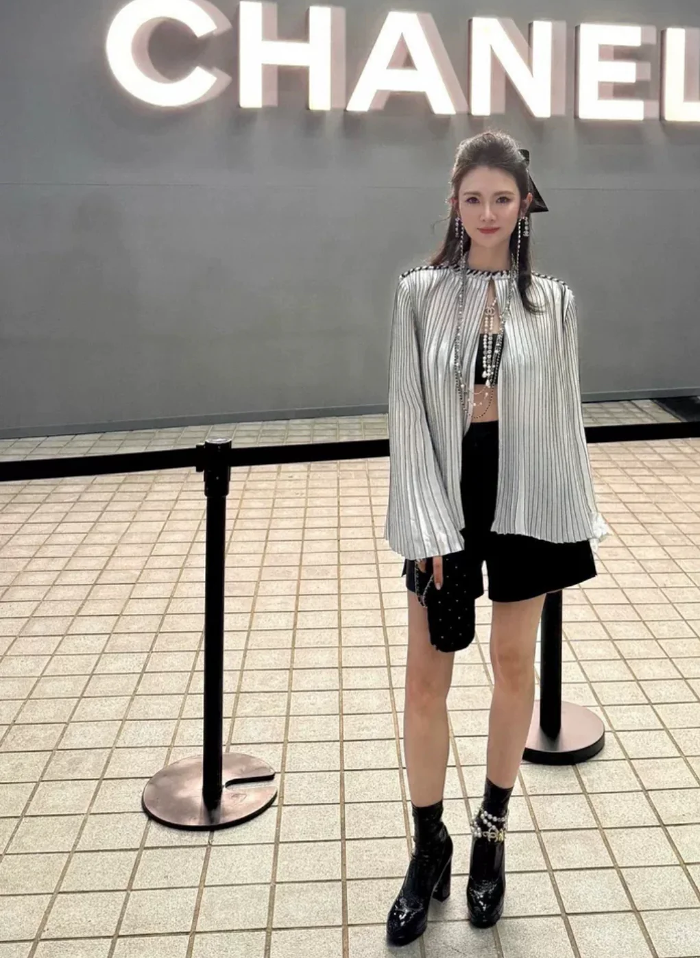 Chanel 24S pleated satin top - Image 5