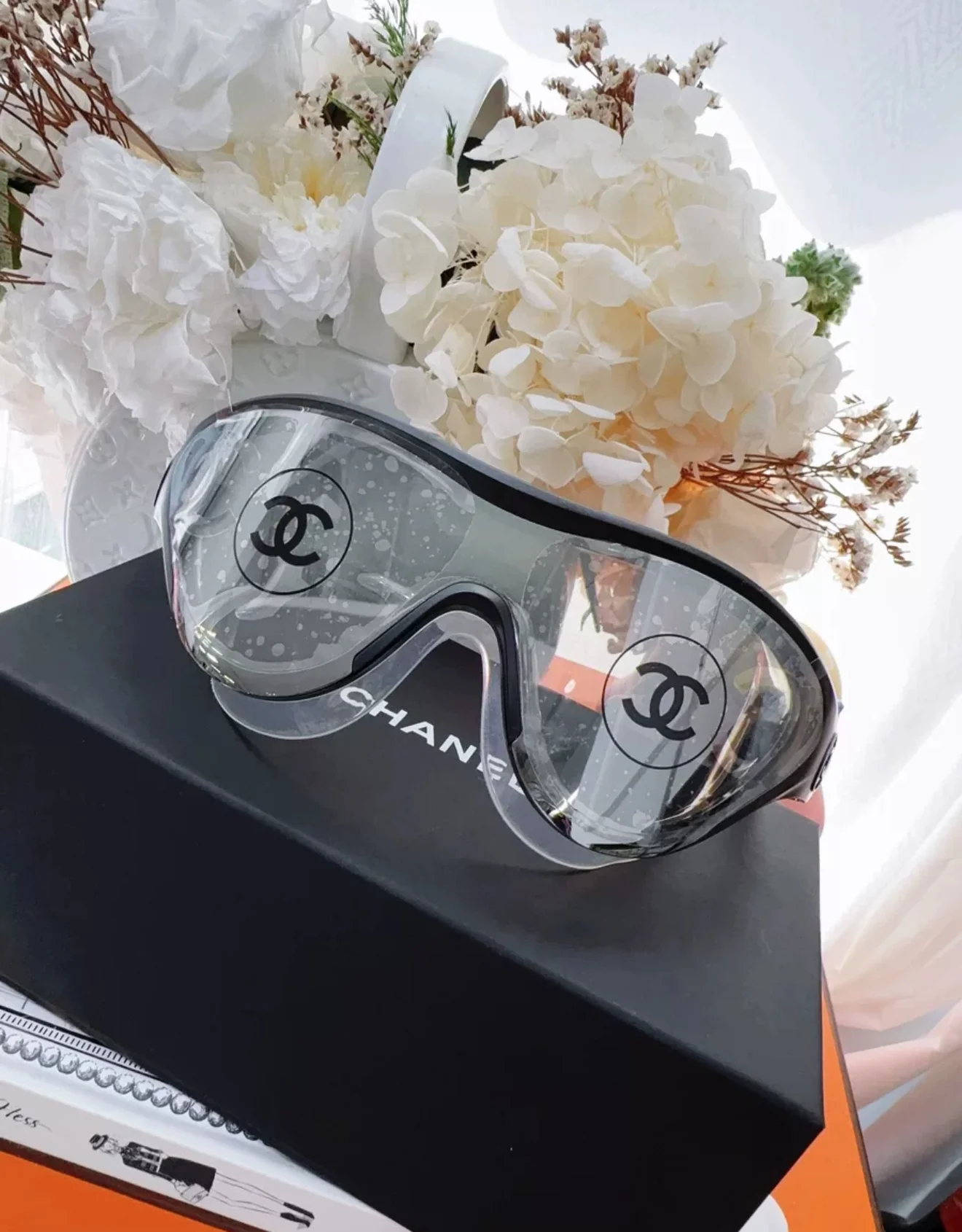 Chanel 24S swimming suit Glasses + black swimming cap + white swimming cap - Image 6