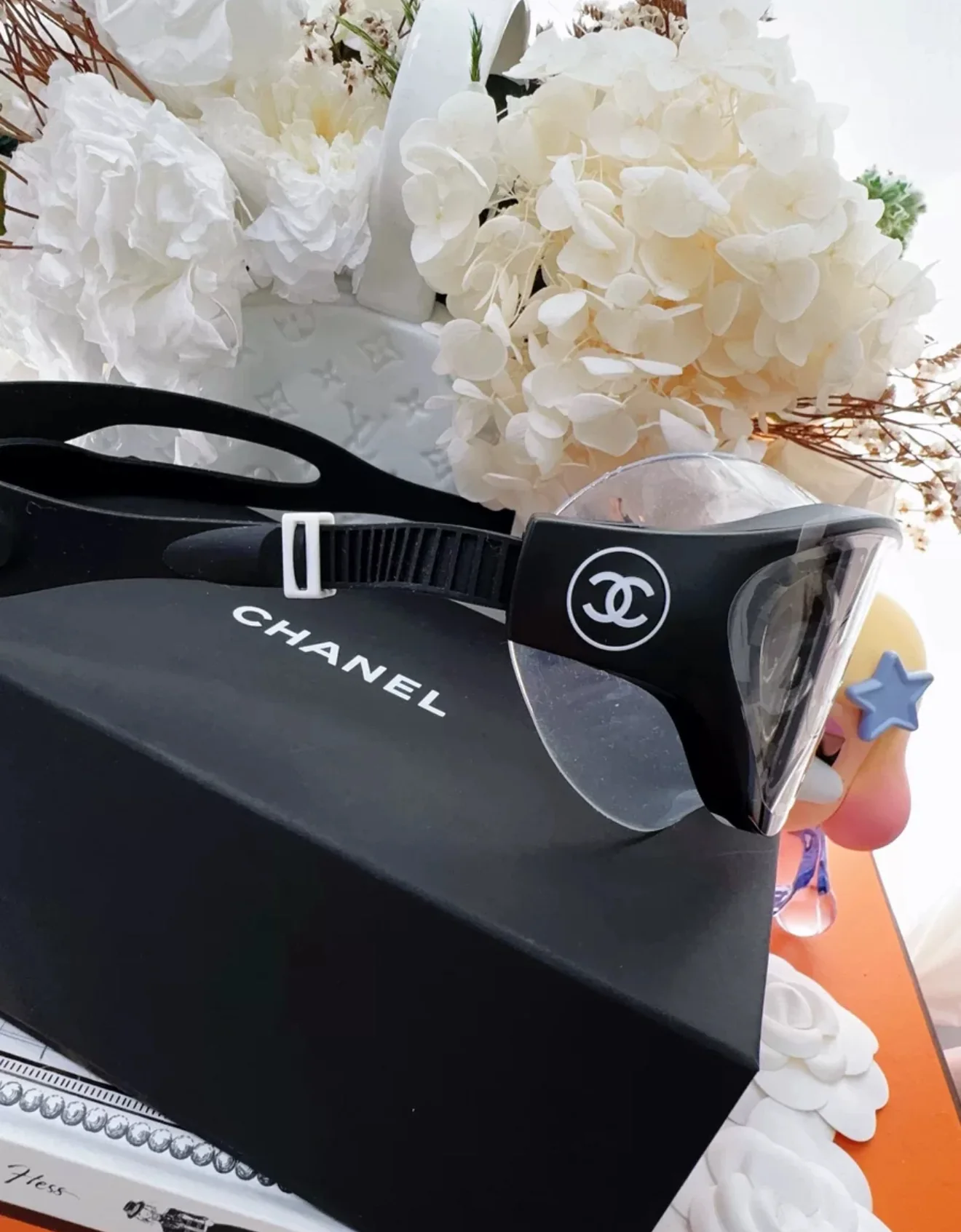 Chanel 24S swimming suit Glasses + black swimming cap + white swimming cap - Image 8