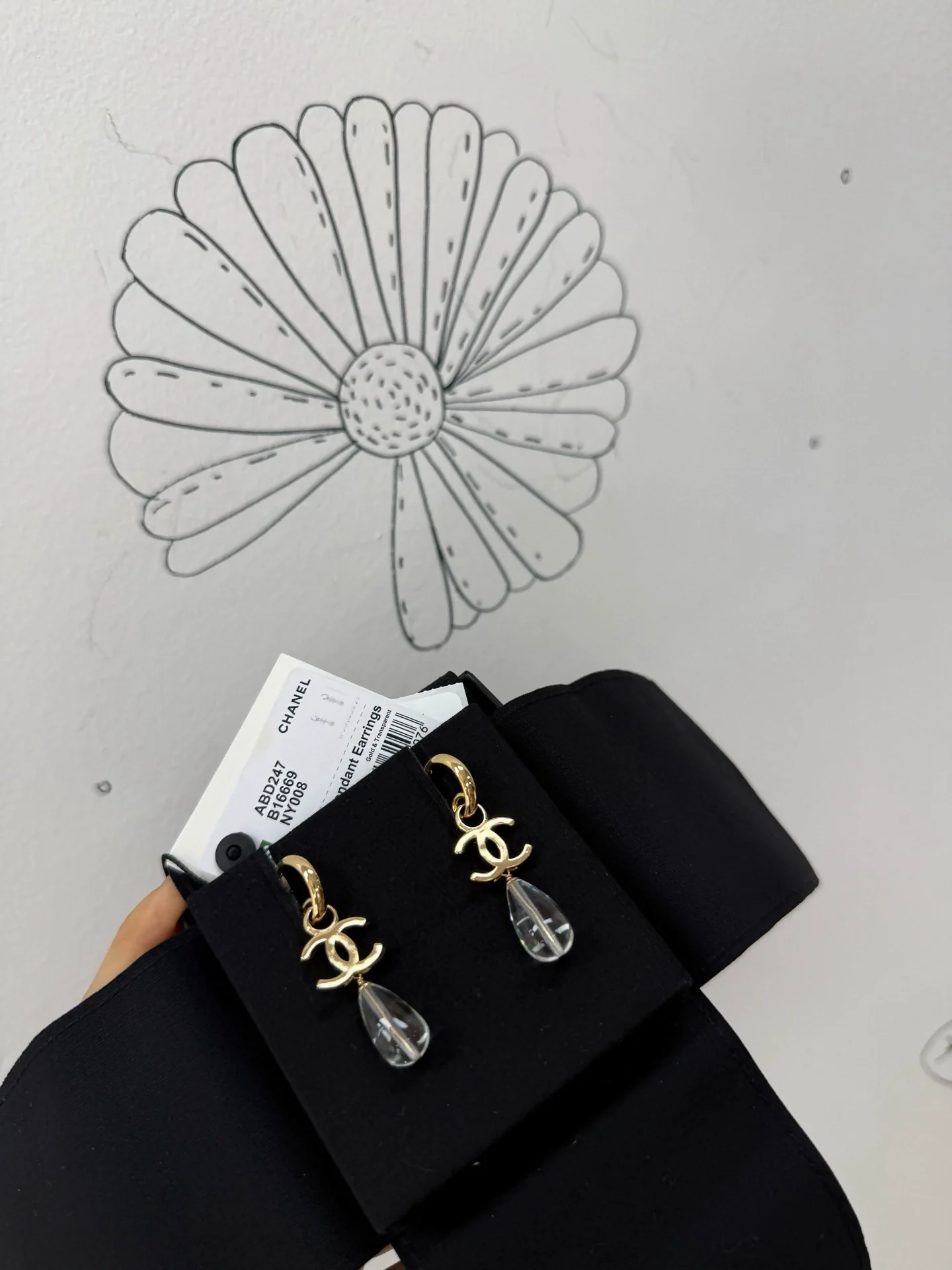 Chanel 24S transparent acrylic double C teardrop earrings - Image 3