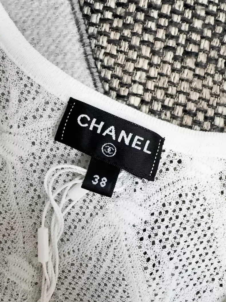 Chanel 24S white lace quilted black belted knit dress - Image 5