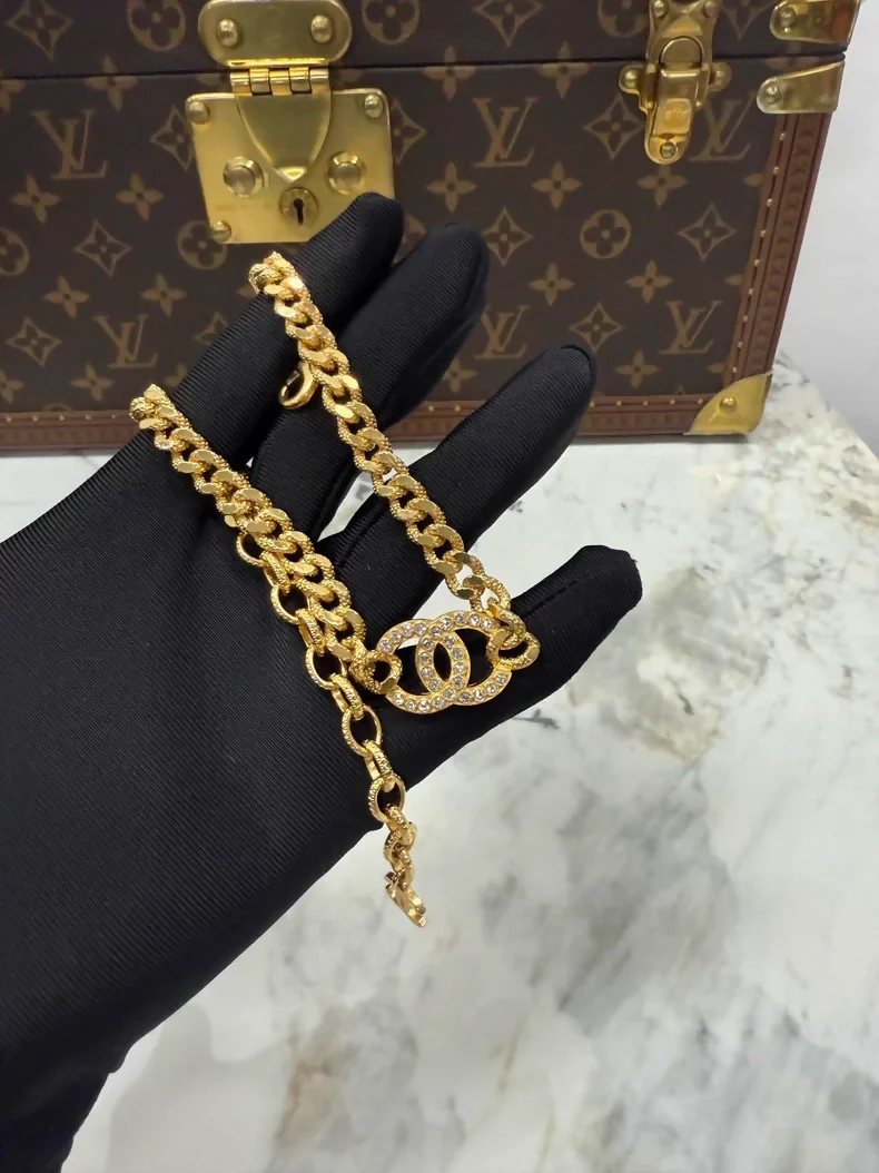 Chanel 24V Classic Double C Vintage Necklace - Image 3