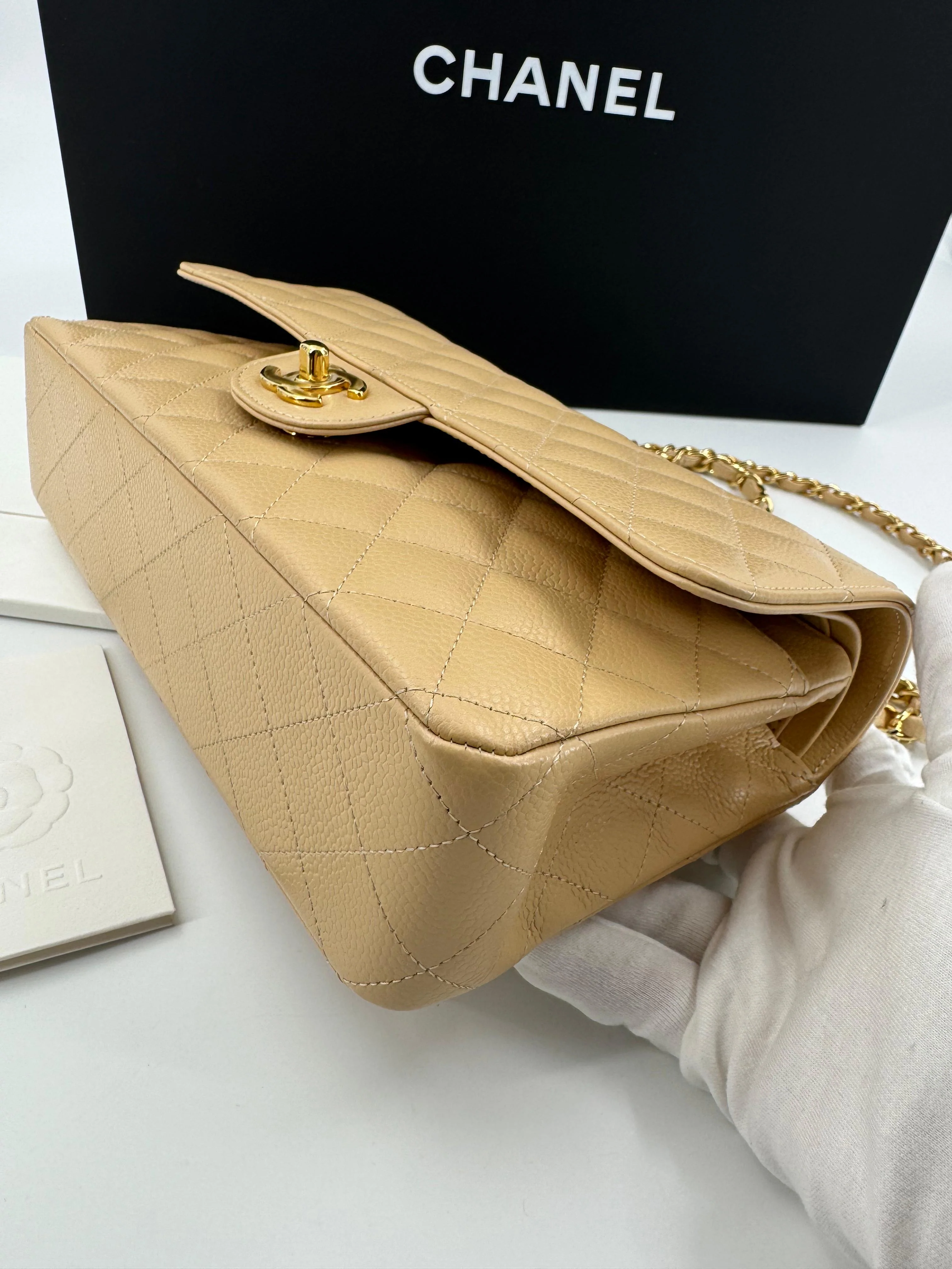 Chanel 25 Medium CF flap beige Caviar leather - Image 12