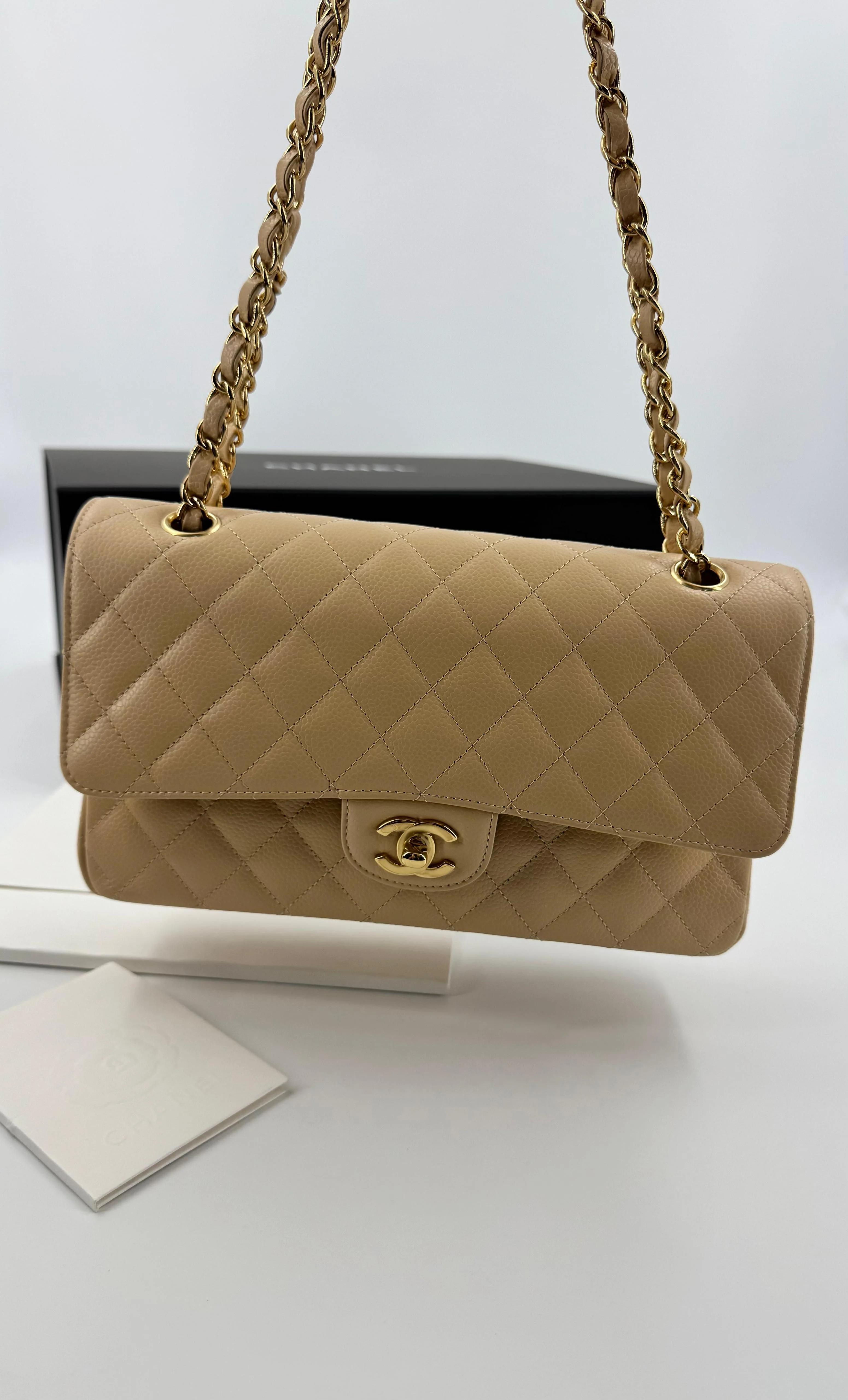 Chanel 25 Medium CF flap beige Caviar leather - Image 16