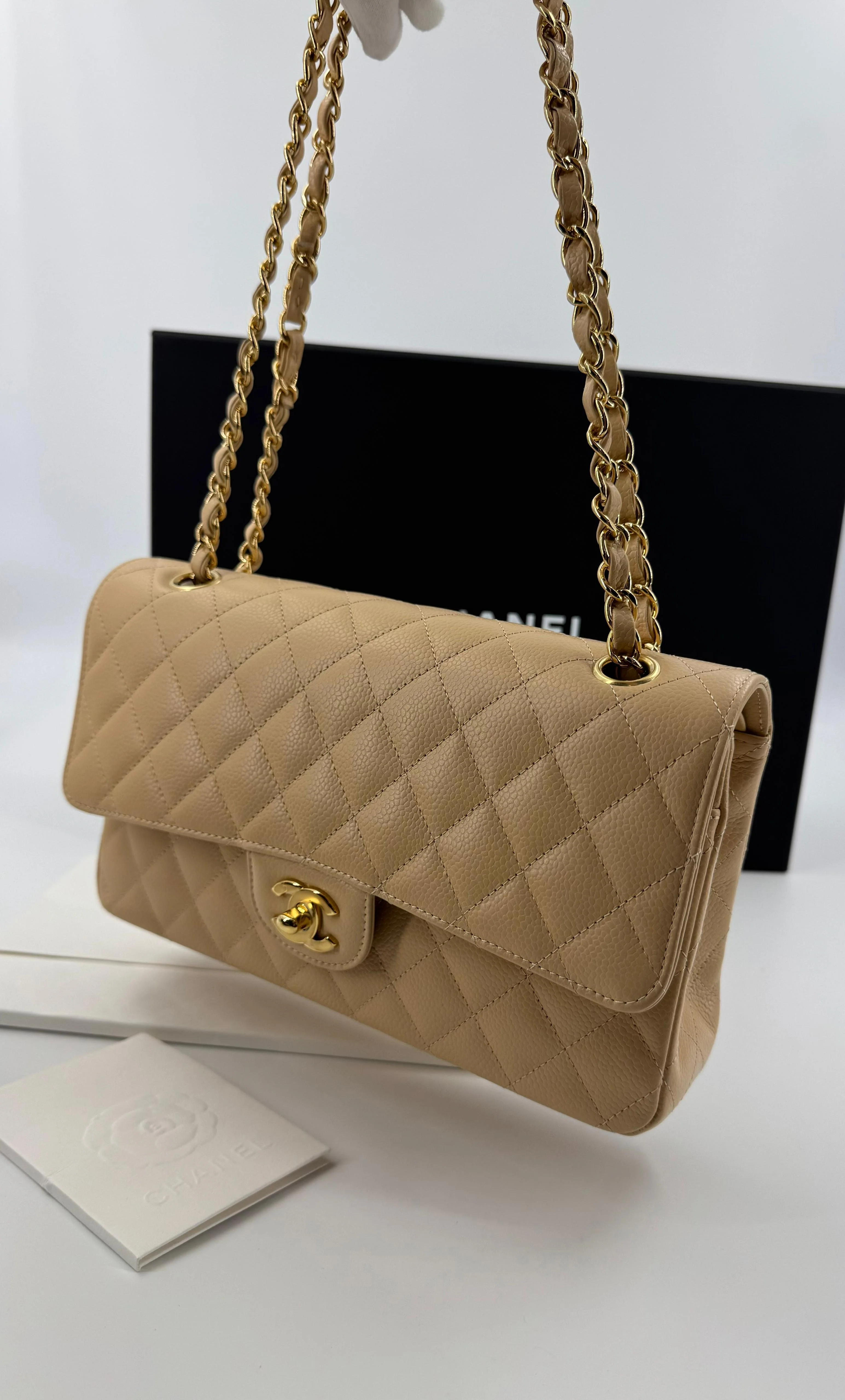 Chanel 25 Medium CF flap beige Caviar leather - Image 19