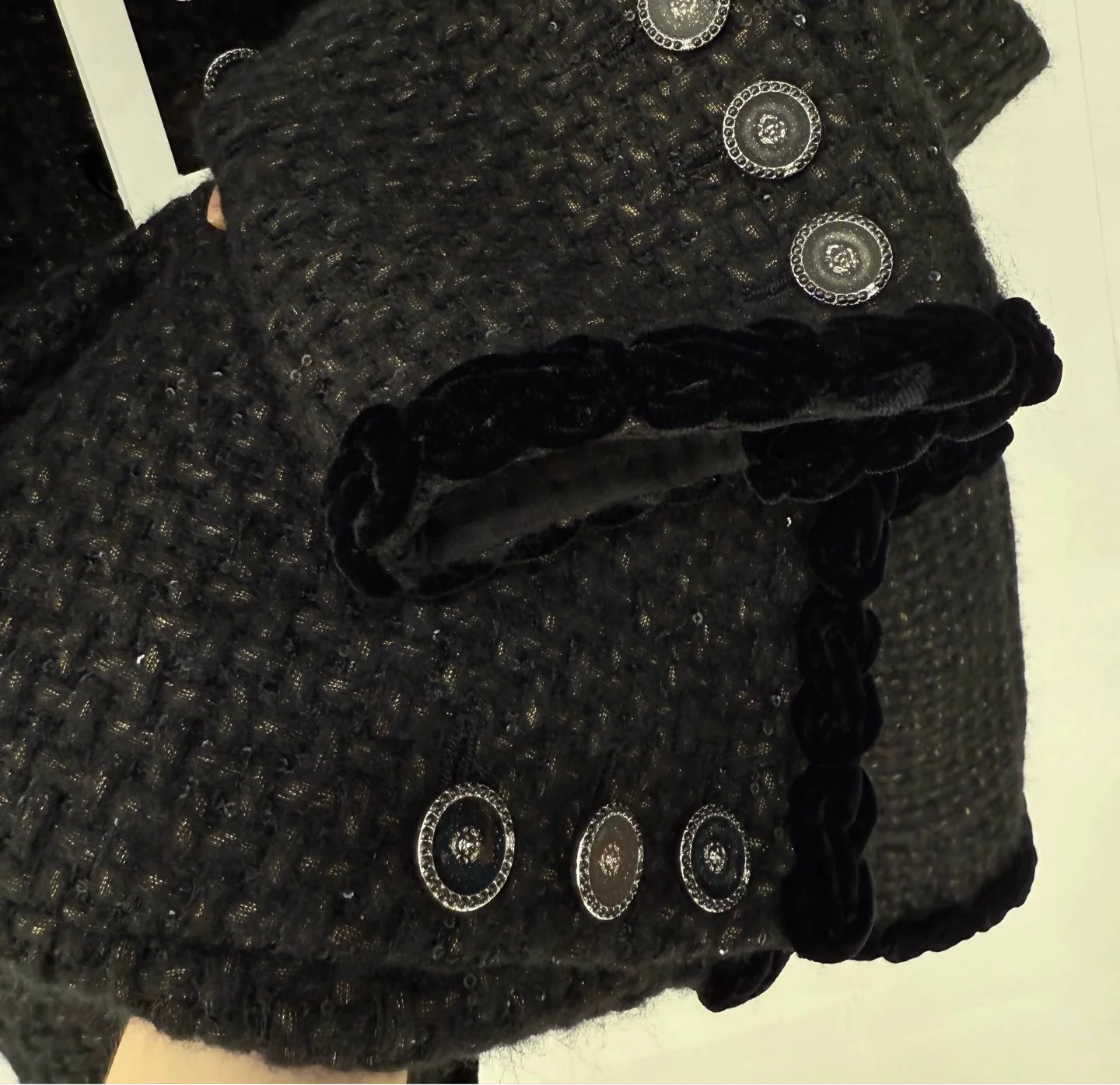 Chanel 25A black tweed jacket - Image 4