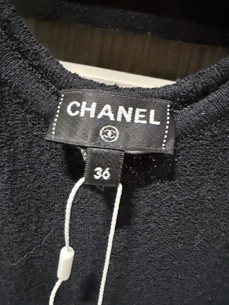 Chanel 25A Black Knit Dress - Image 5