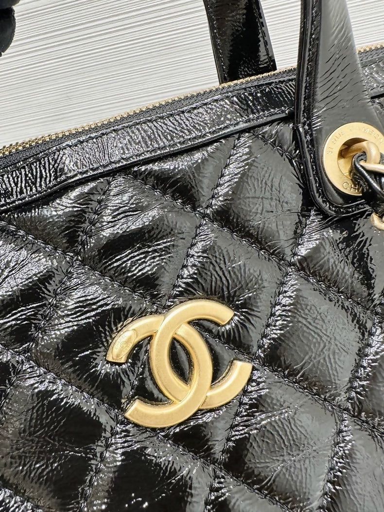 Chanel 25a black oversized bag - Image 3