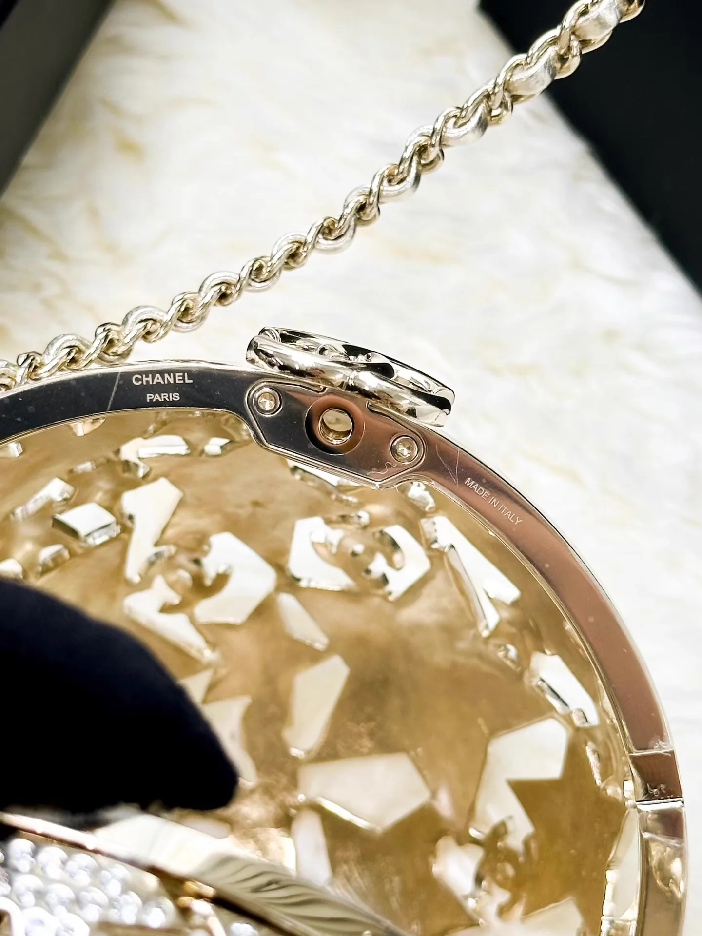 Chanel 25A gold star-patterned spherical evening bag - Image 4