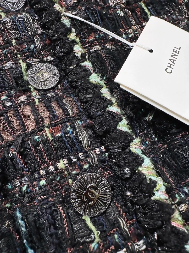 Chanel 25A black & multicolour tweed jacket - Image 3