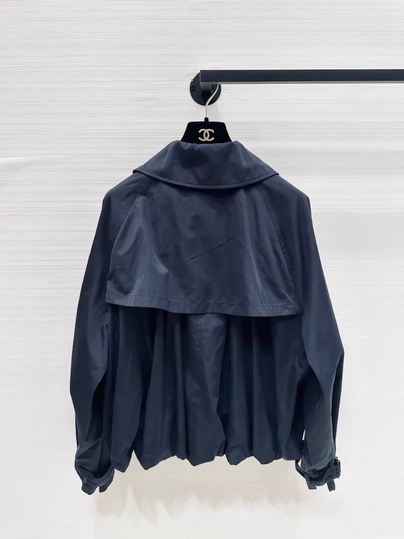 Chanel 25B trench coat - Image 2