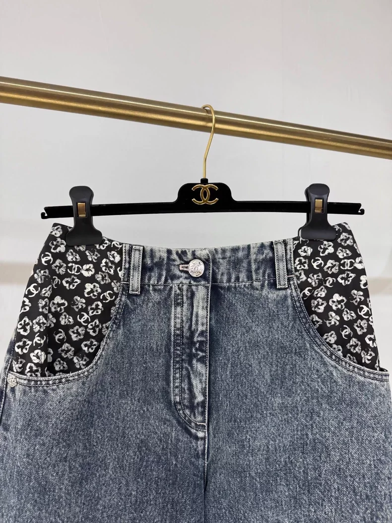 Chanel 25B floral denim wide-leg jeans - Image 2