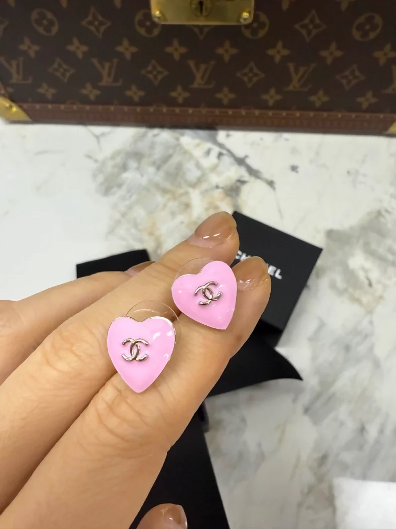 Chanel 25B Pink Heart Light Gold Double C Stud Earrings - Image 3