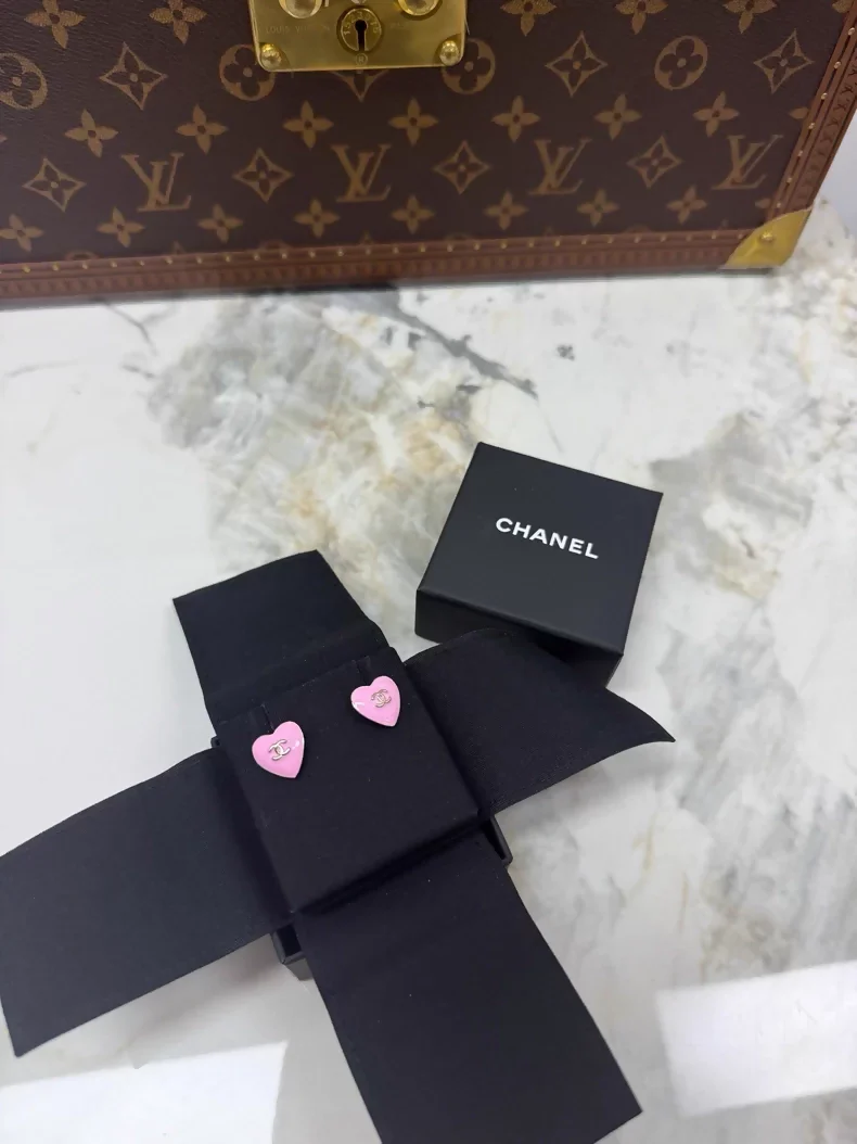 Chanel 25B Pink Heart Light Gold Double C Stud Earrings