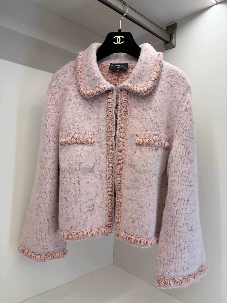 Chanel 25B Pink-Orange Cashmere Cardigan