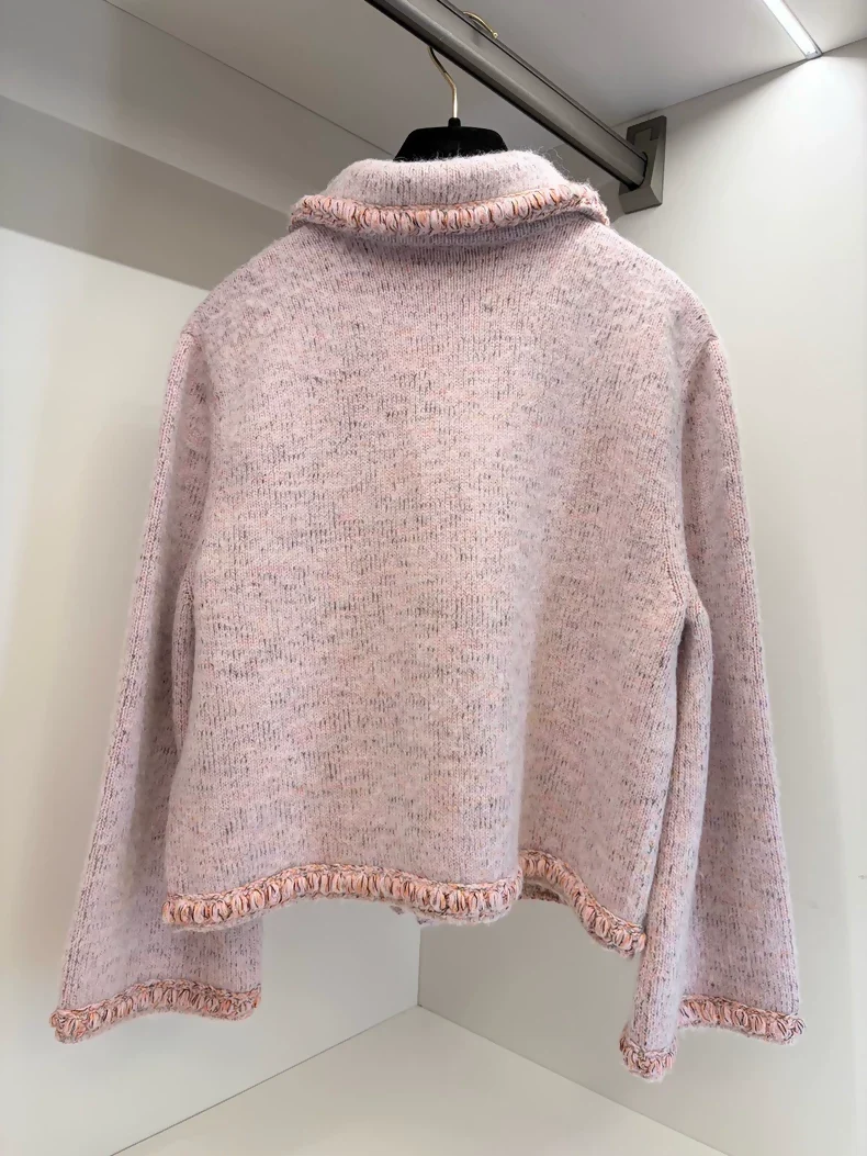 Chanel 25B Pink-Orange Cashmere Cardigan - Image 5