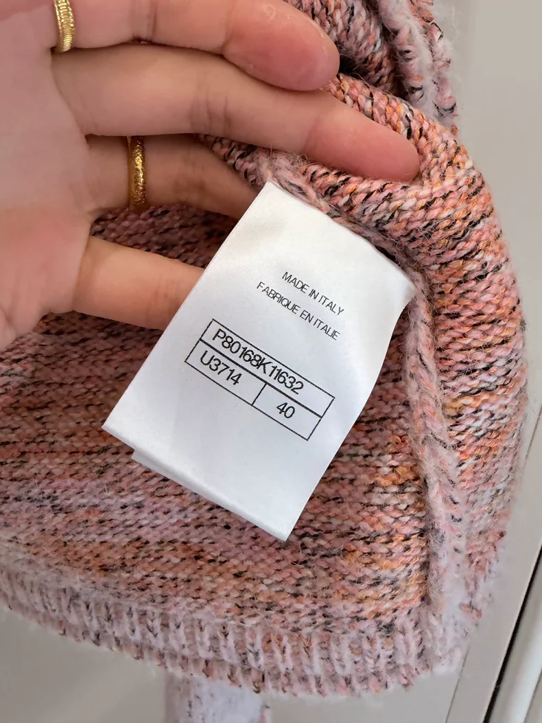 Chanel 25B Pink-Orange Cashmere Cardigan - Image 6