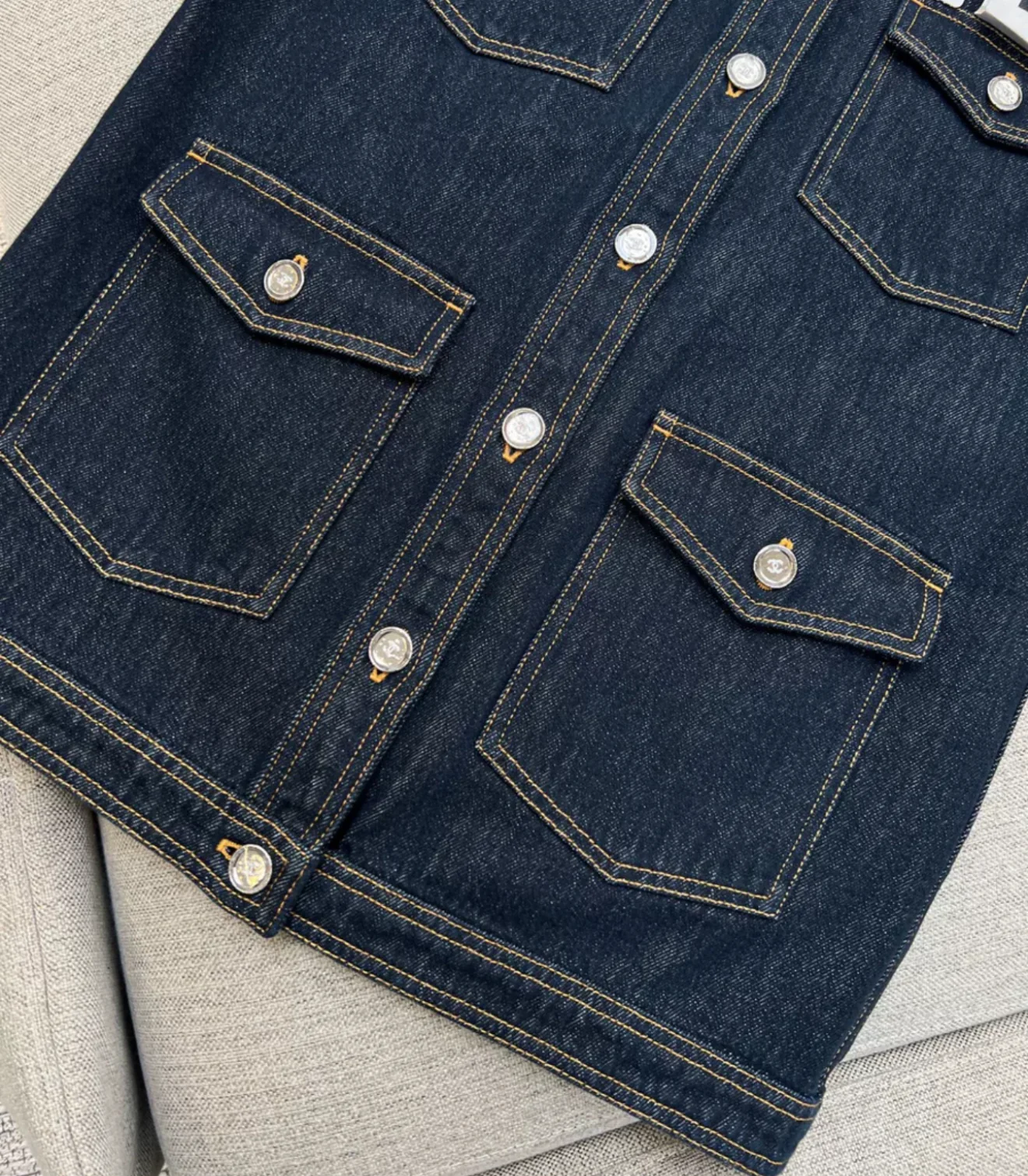 Chanel 25C Denim vest - Image 2