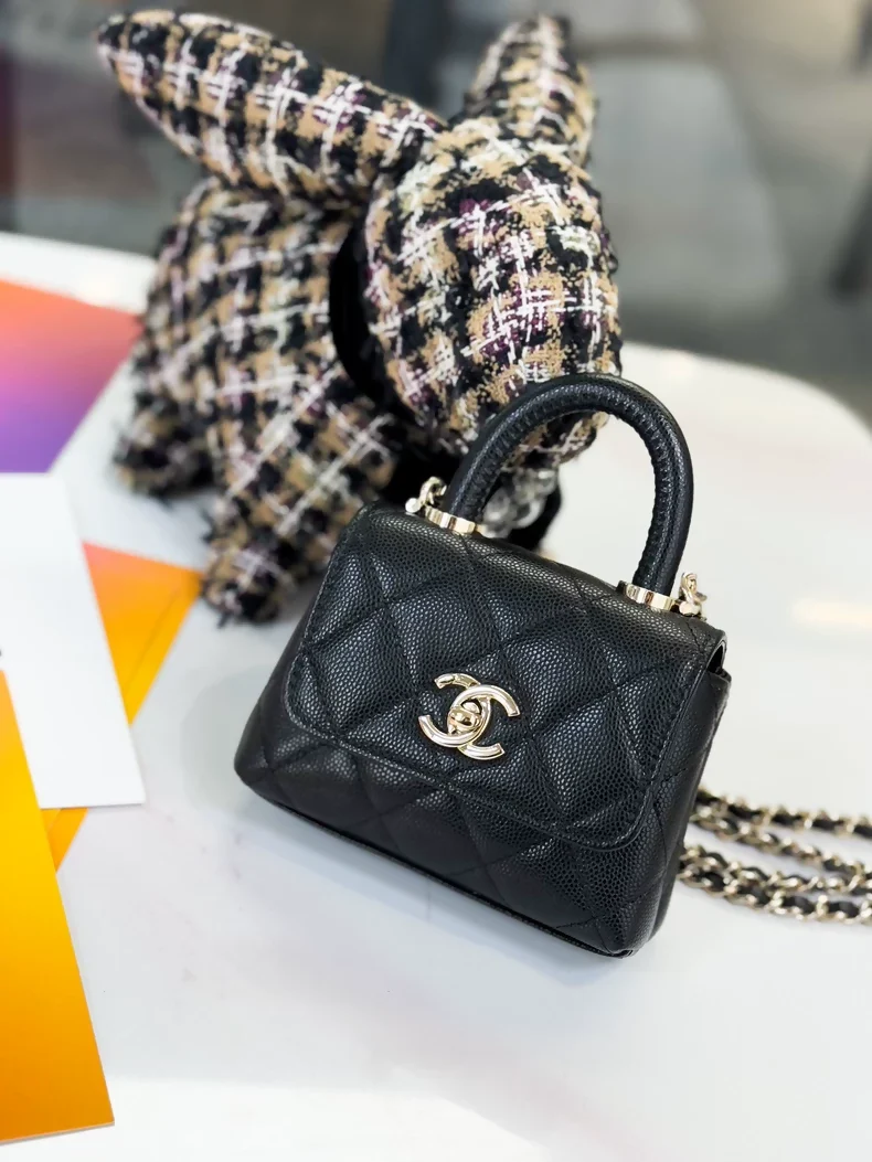 Chanel 25c mini Coco handle black leather with gold hardware chain bag - Image 3