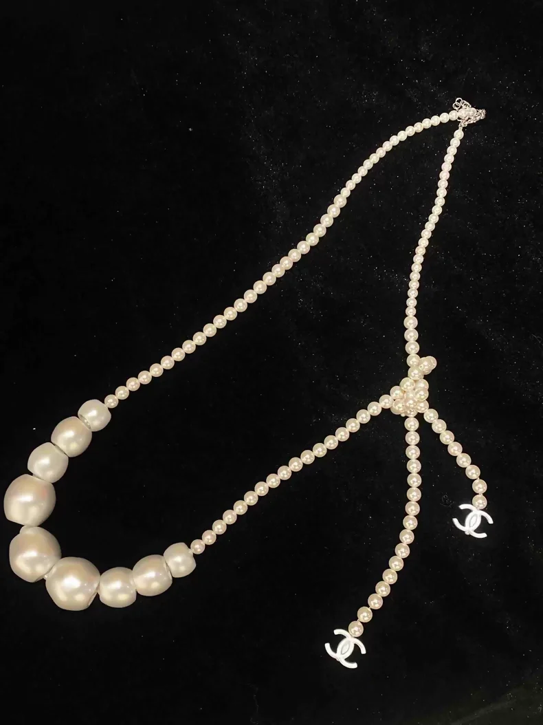 Chanel 25c Long Pearl Necklace - Image 2