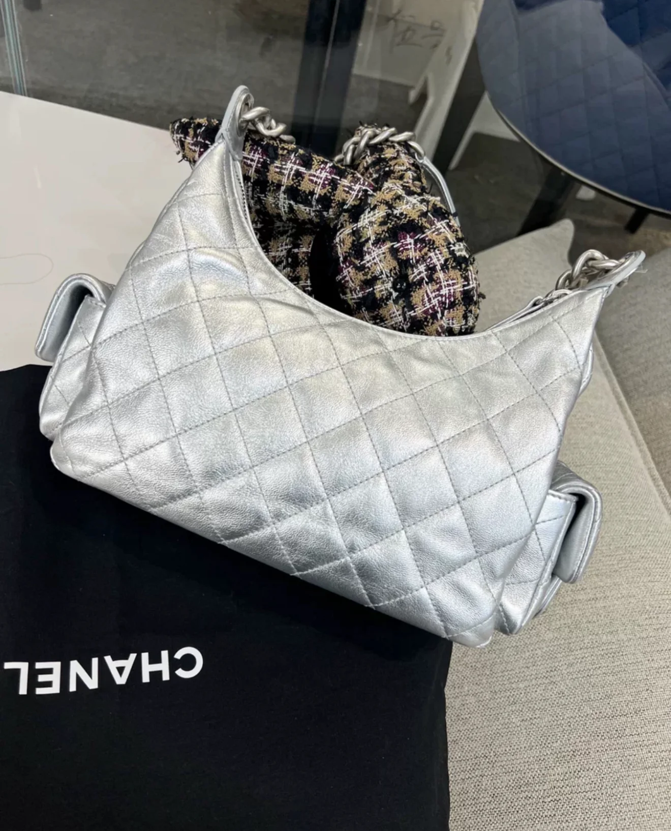 Chanel 25C Metallic Hobo Shoulder bag - Image 8