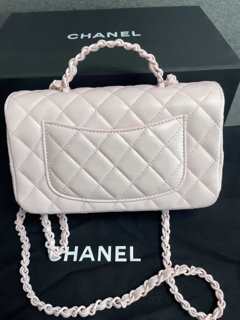 Chanel 25C light pink quilted lambskin chain bag - Image 3