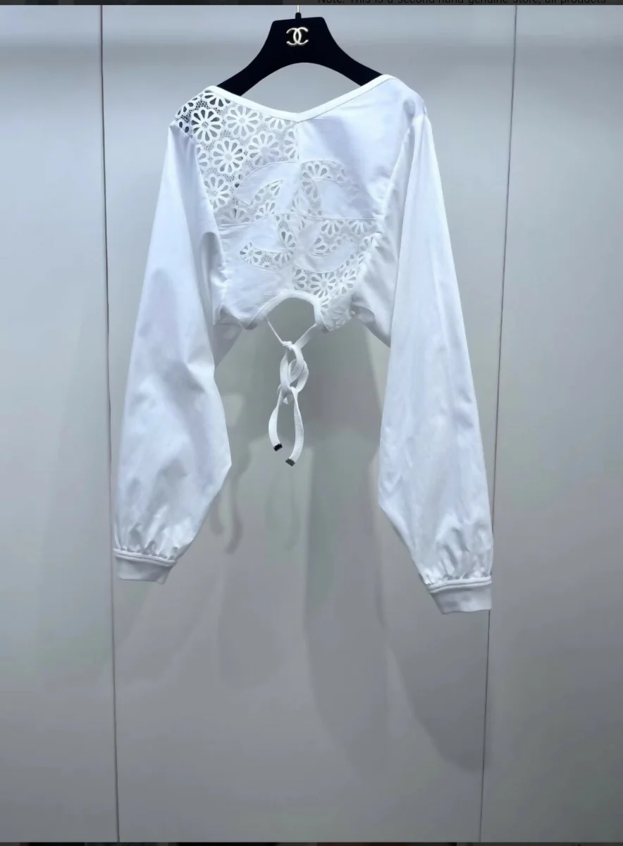 Chanel 25C white top