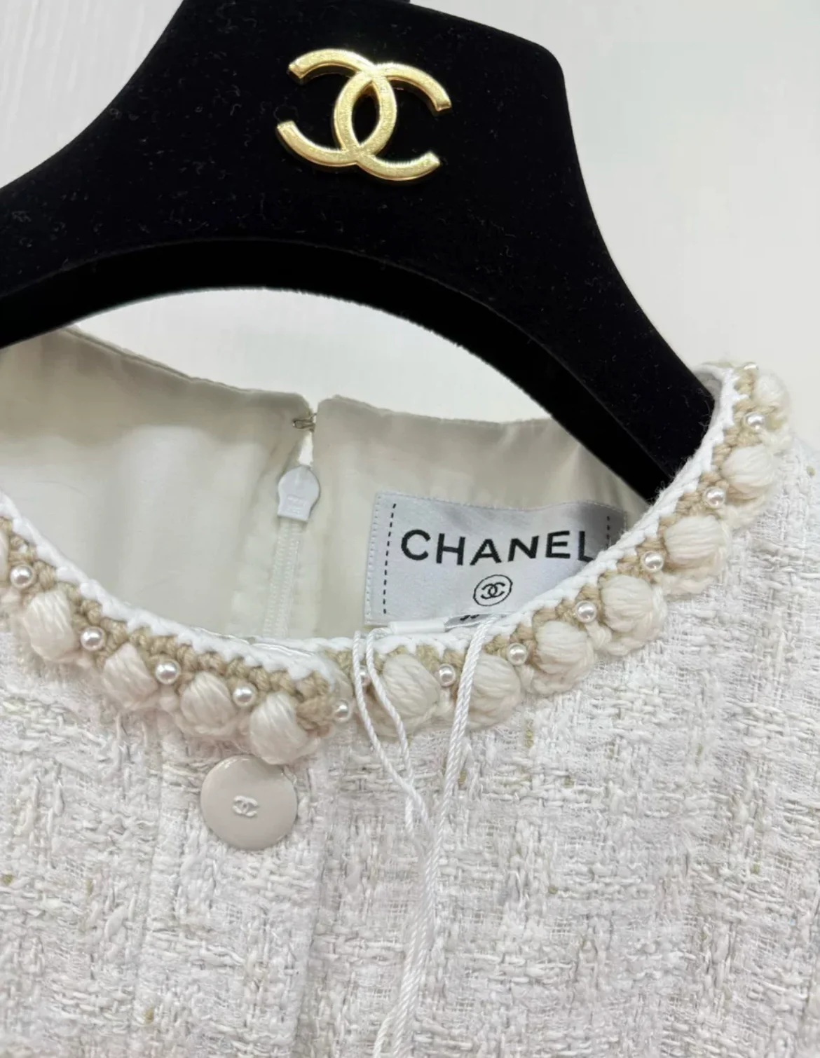 Chanel 25C White tweed dress size 36 - Image 4
